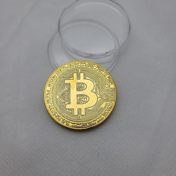 Bitcoin Motif Silver Plated & Gold Plated .999 Copper Novelty Coins - Picture 3 of 4